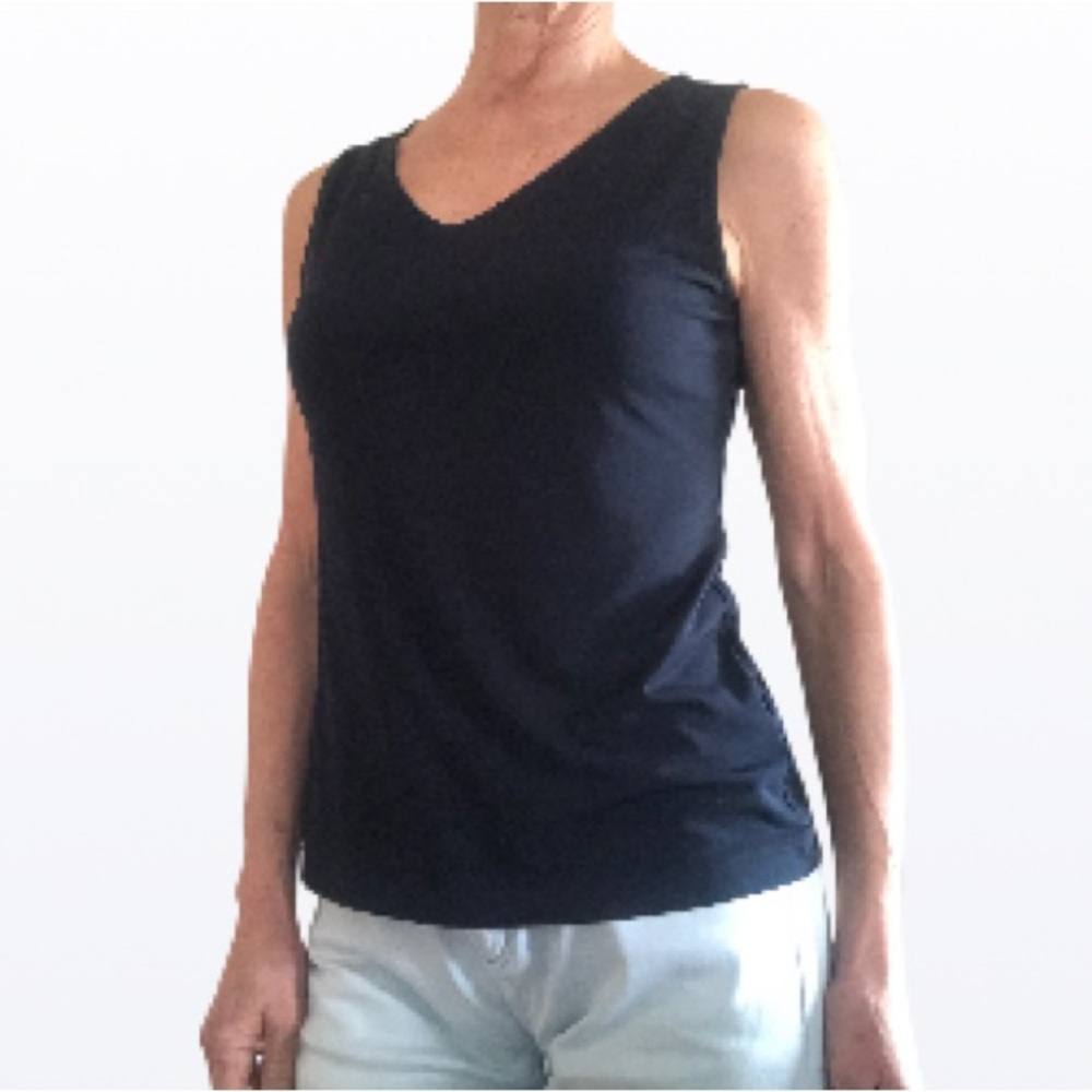 Cleo V Neck Navy Size M Sleeveless pullover vest